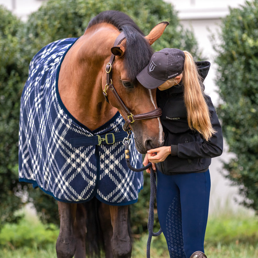 Winderen Horse Rug Thermo Coat 145 cm (6'6") - Navy/Ivory