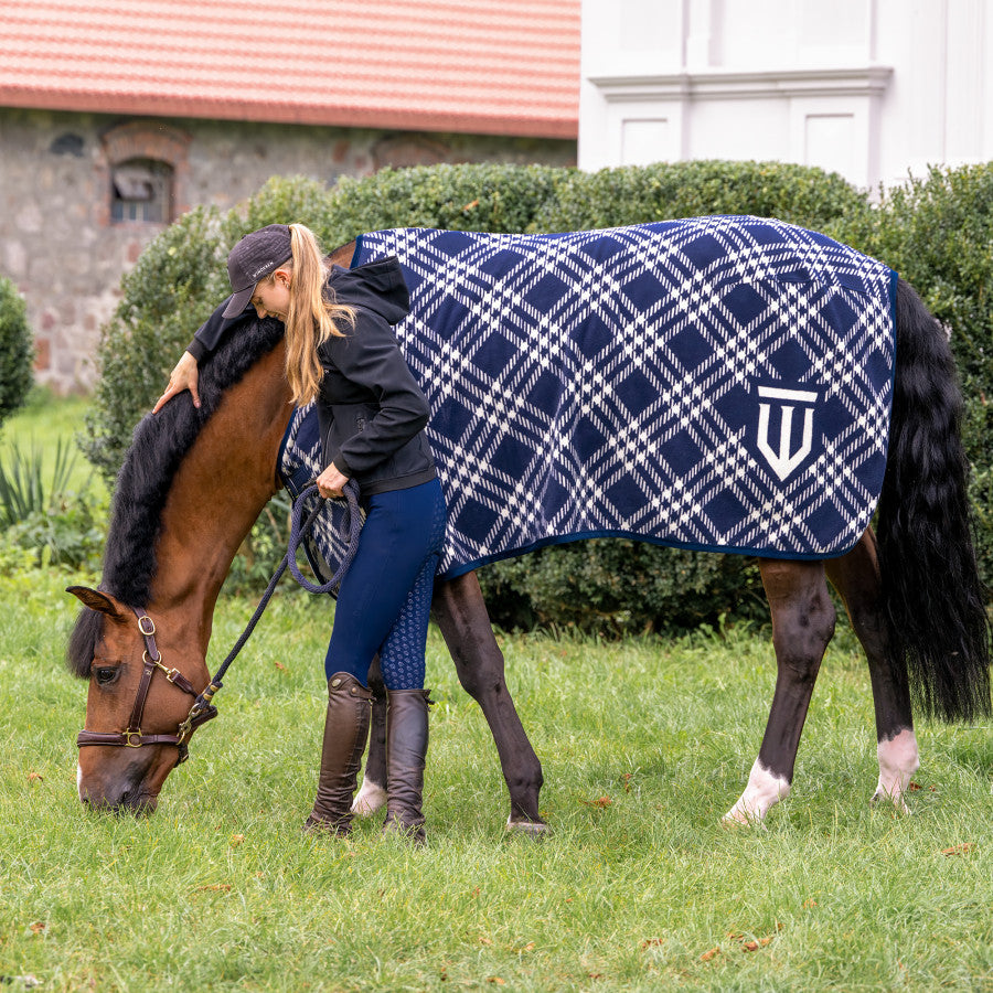 Winderen Horse Rug Thermo Coat 145 cm (6'6") - Navy/Ivory