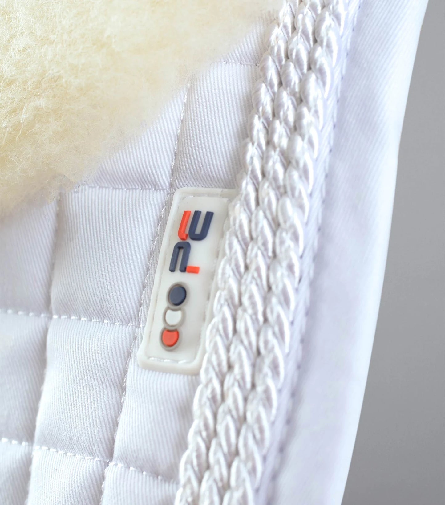 Premier Equine UK - Close Contact Merino Wool European Saddle Pad - Dressage Square White/Natural Wool - Full