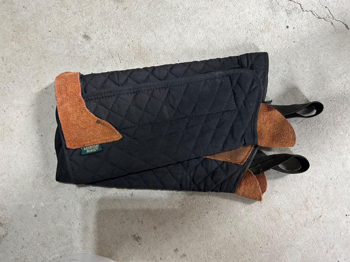 Used Mountain Horse Children's Half Chaps Childs Size Small