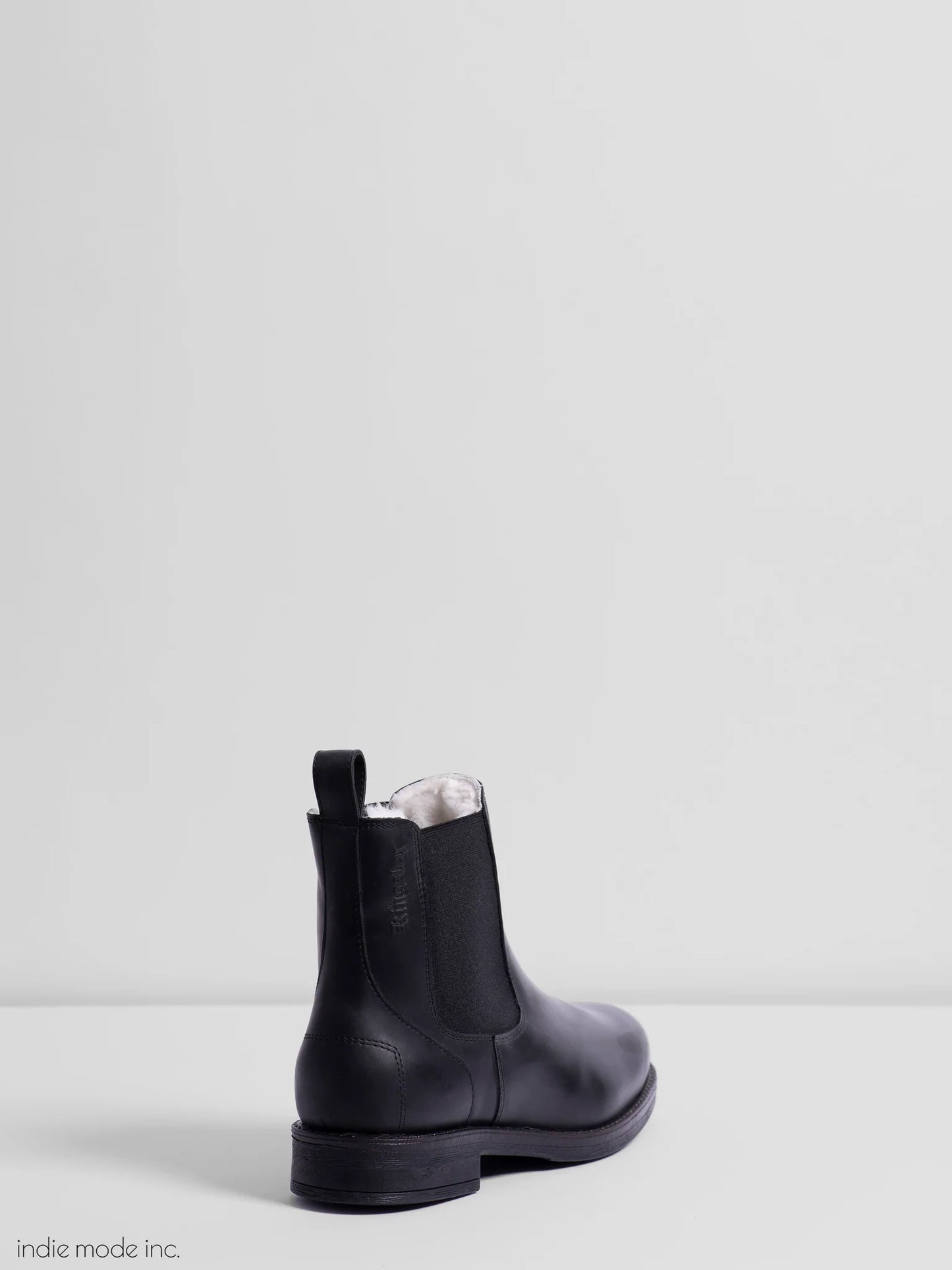 Kingsley Amsterdam Boot 39 Gaucho Black/Black Elastic with White Sheepskin Lining