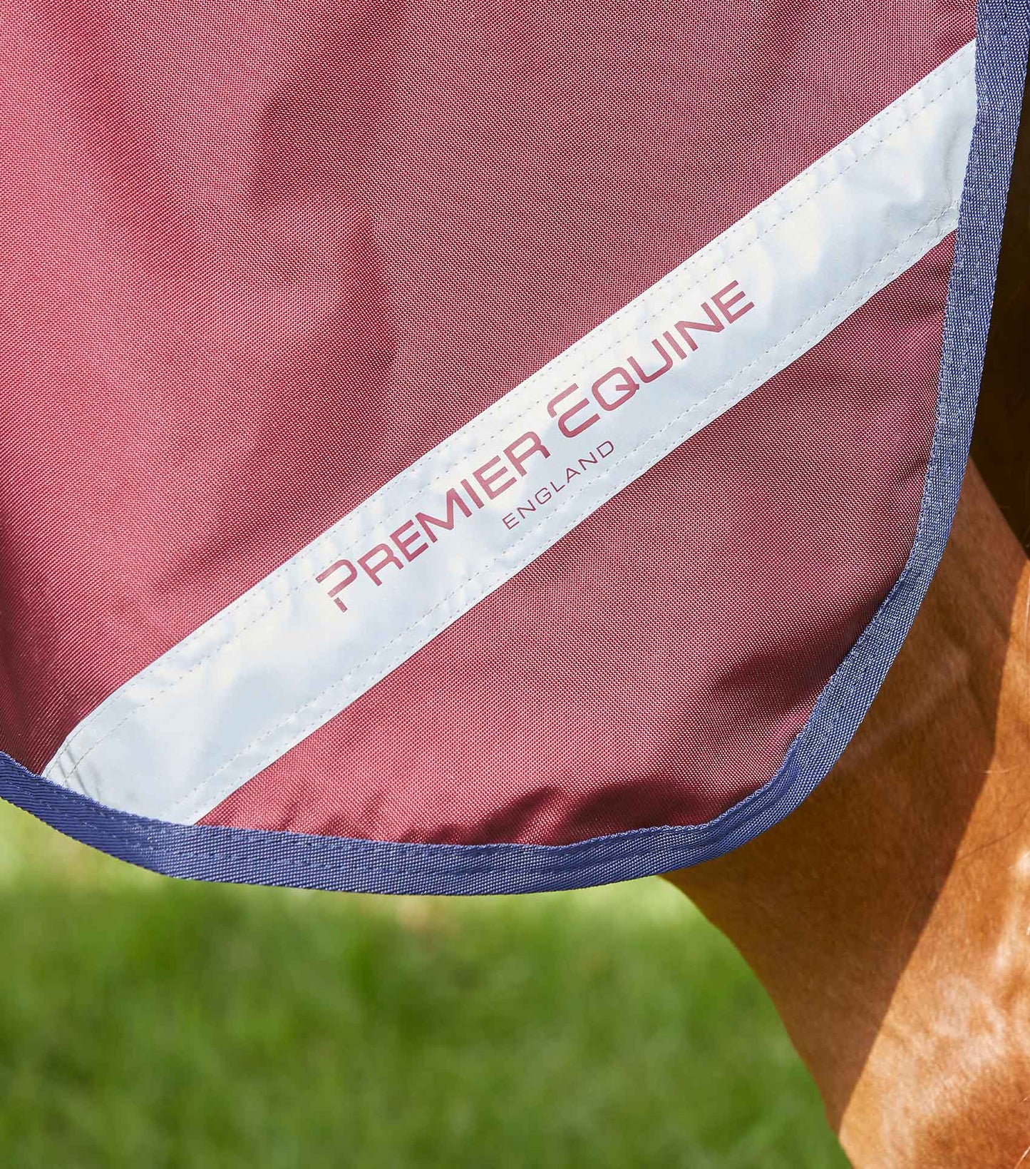 Premier Equine UK Buster Zero gram Original Turnout Rug/Rain Sheet Burgundy