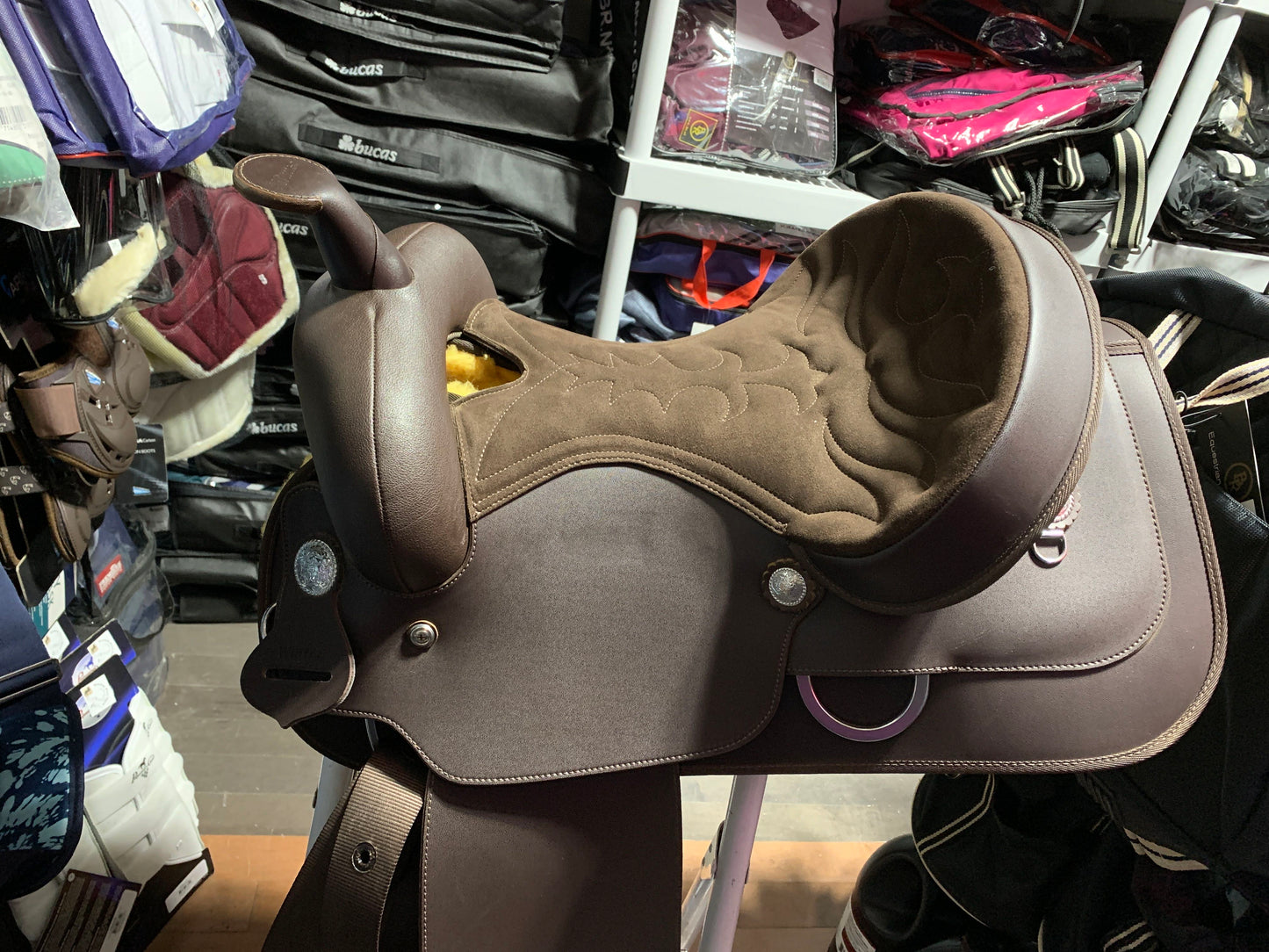 Used - Wintec Western Pleasure Saddle 15" seat (Semi-Quarter Horse Bars) - Used - Like New