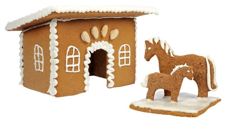 Cookie Cutter Set - Gingerbread Stable *clearance reg $15