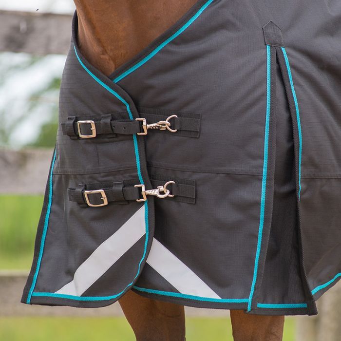 Canadian Horsewear Atlantis - 300gm with 3/4 Neck - Size 66"